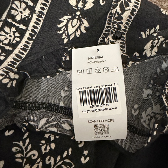 Boho Floral Long Sleeve in Black - Picture 6 of 8